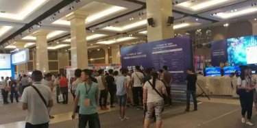 主人，快來帶我去寵物醫(yī)師大會啦~